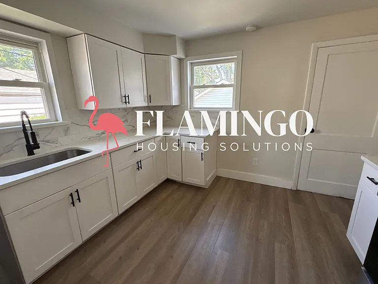 4033 Pleasant View Ave — Photo 3