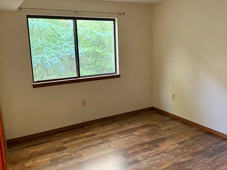 159 Stream Ct — Photo 10