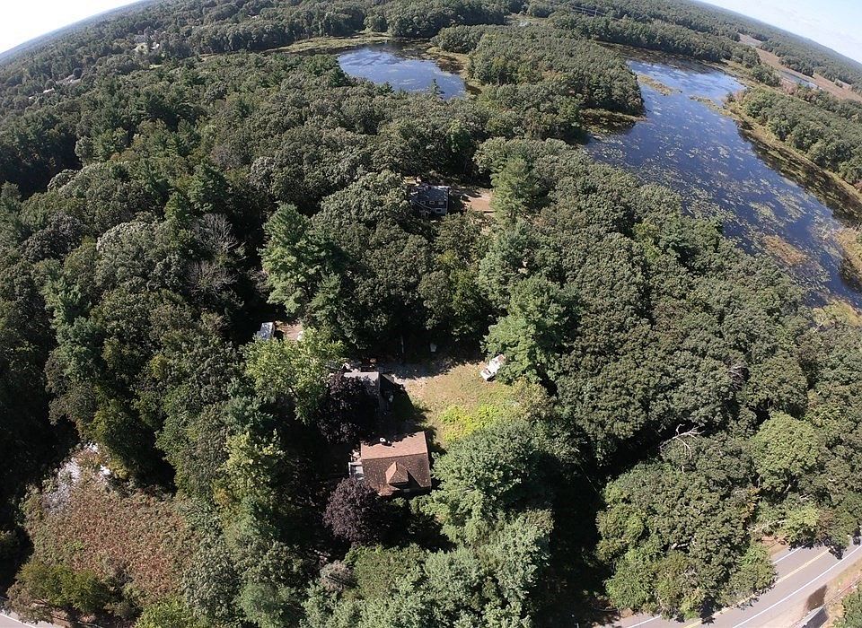 196200 N Main St Middleton MA Zillow