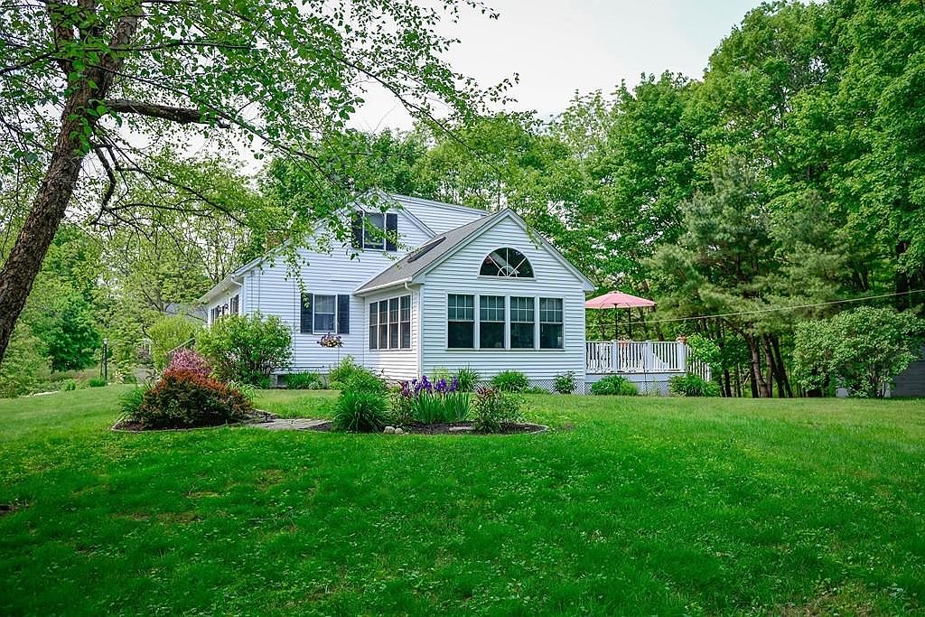20 Highland St, Lunenburg, MA 01462 Zillow