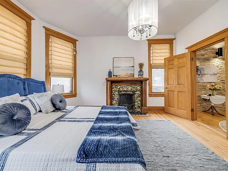 961 Ouellette Ave #2 — Photo 33