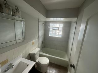 2031 Narcissus Ave APT 3E, Hanover Park, IL 60133