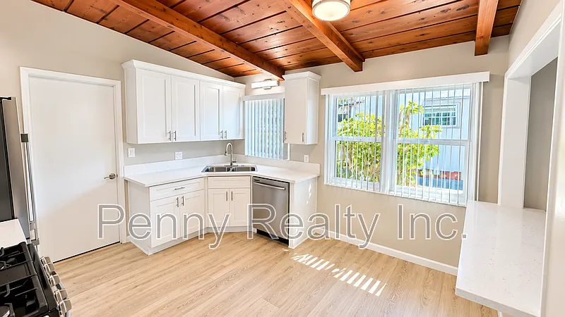 2 bed, 1.0 bath, 700 sqft, $3,495 — Photo 4