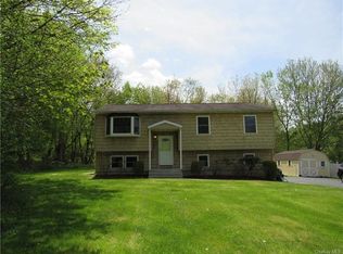 117 School Rd, Monroe, NY 10950