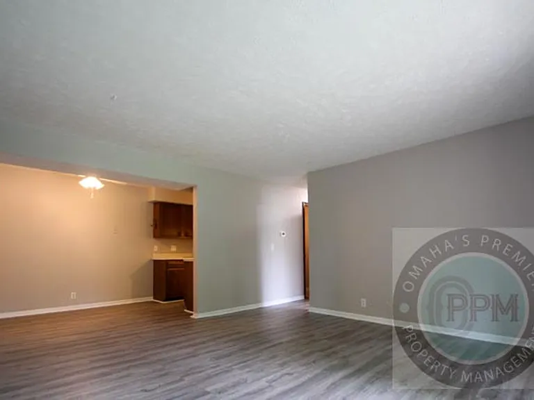 Benson Garden Apartments — Photo 32
