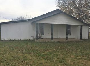101 W 3rd St, Davenport, OK 74026
