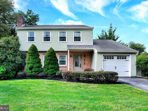 416 N Walnut St, Wernersville, PA 19565