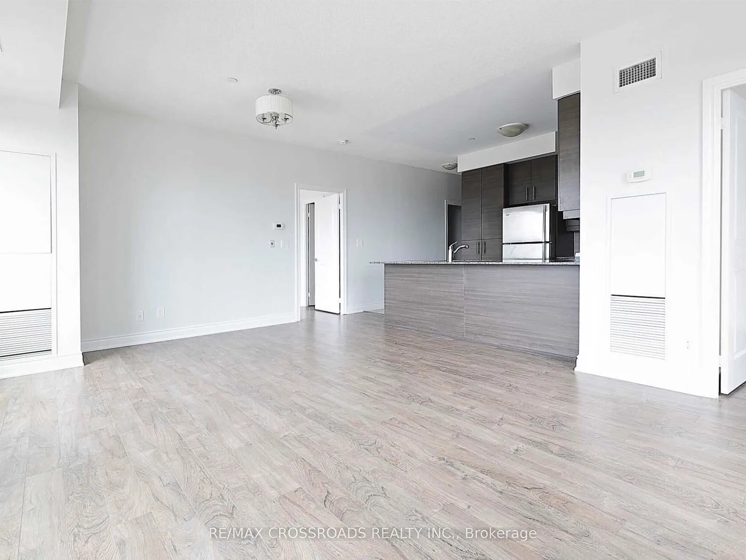 2 bed, $2,950 — Photo 4