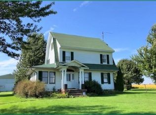1374 Packwood Rd, Packwood, IA 52580