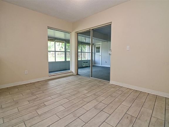 5th image of 1360 Prince Philip Dr