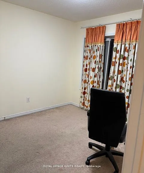 11 Curran Hall Cres — Photo 14