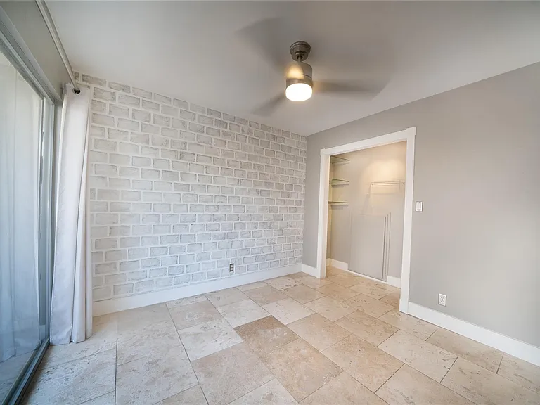 500 E Riverside Dr #242 — Photo 13