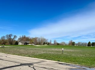 609 Borgrud Ln, Evansville, MN 56326