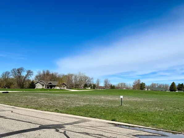 609 Borgrud Ln, Evansville, MN 56326