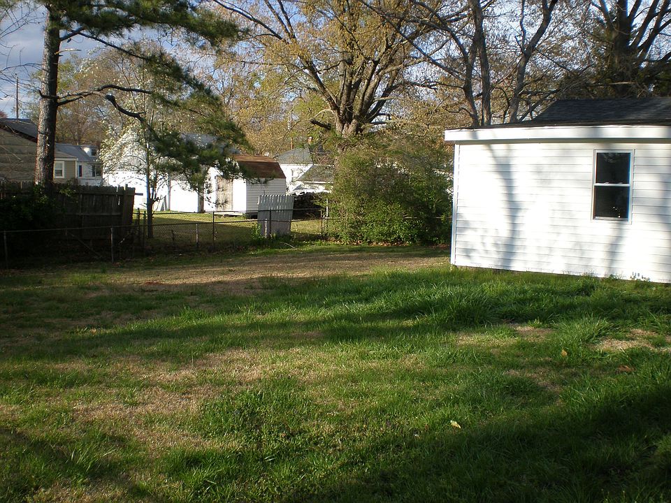 2nd image of 43 Longwood Dr
