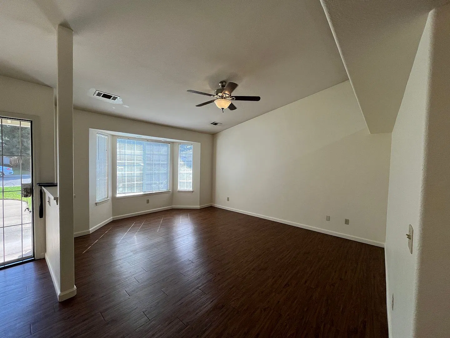 East Redding 3 Bed and 2 Bath — Photo 2