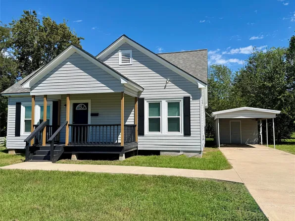 710 N Washington St, El Campo, TX 77437