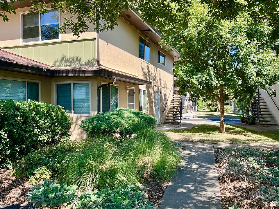 1st image of 2720 Pole Line Rd APT 2