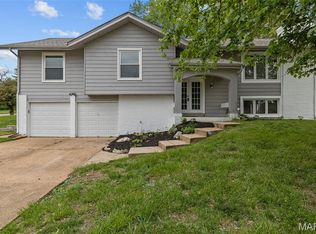 12897 Nimes Dr, Saint Louis, MO 63141