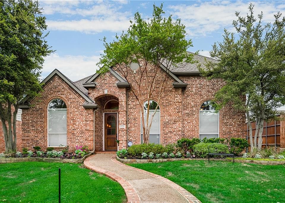 1st image of 6720 Waterway Ct