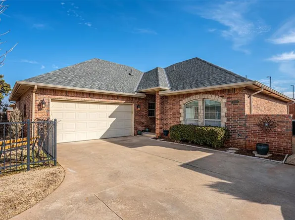 10340 Hawthorn Dr, Oklahoma City, OK 73120