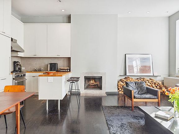 5th image of 463 W 21st St APT 3