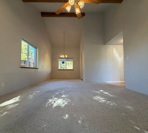 3rd image of 2375 Temple Dr