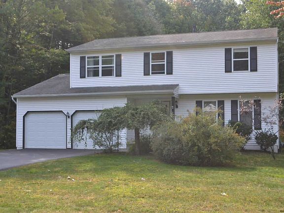 2nd image of 7 Pinehollow Dr