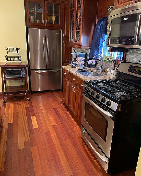 1st image of 805 Arden Ave