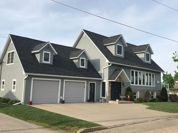 103 Washington St, Guttenberg, IA 52052