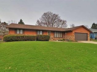 5158 Arbutus Rd, Rockford, IL 61107