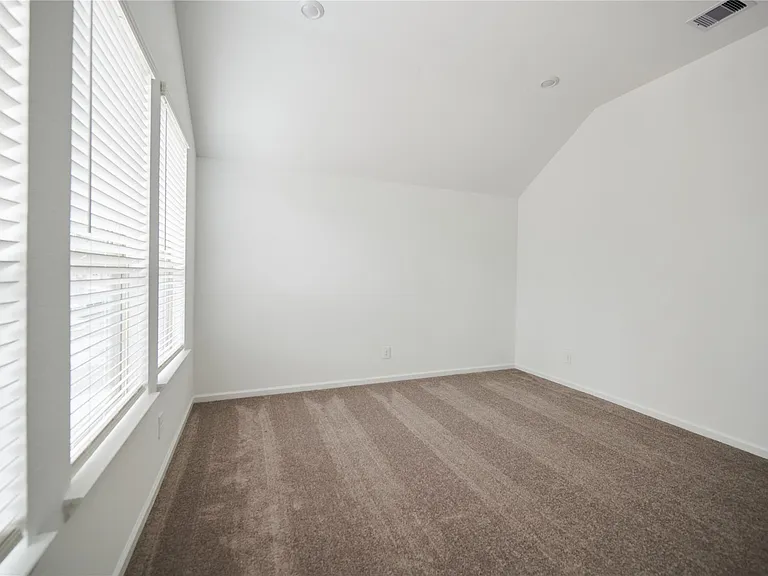 665 Royal Arch Dr — Photo 27