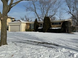 845 Virginia Rd, Highland Park, IL 60035