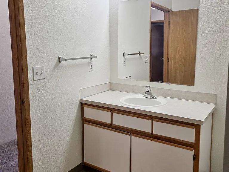 North Salem Apartment Complex With Washer/Dryer! ~ Camelot — Photo 55