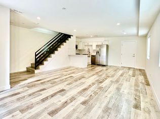 7443-7445 1/2 Troost Ave #7443, North Hollywood, CA 91605