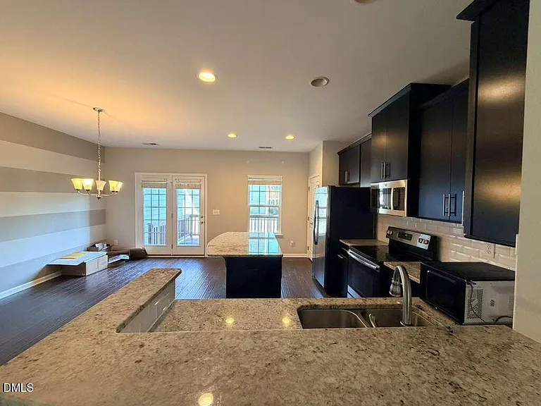 112 Brier Summit Pl — Photo 6