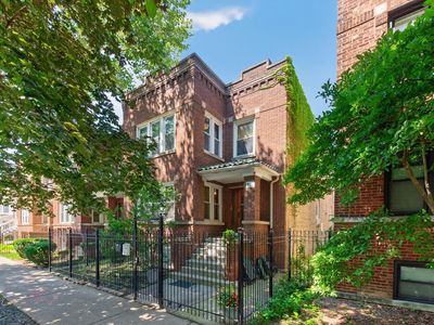 2926 N Avers Ave, Chicago, IL, 60618