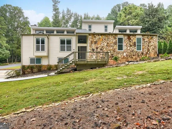 2470 Kingsley Dr NE, Marietta, GA 30062
