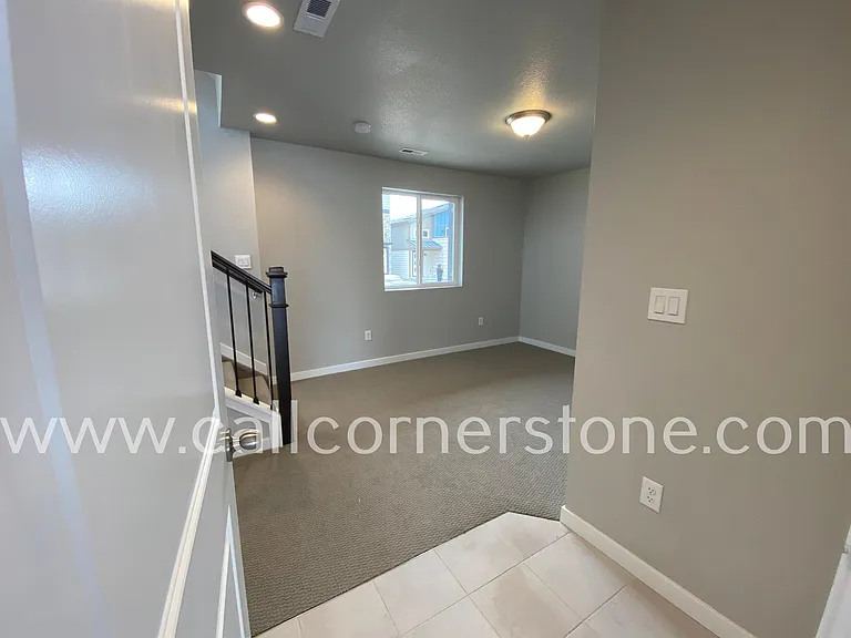 8767 Zeal Ct — Photo 5