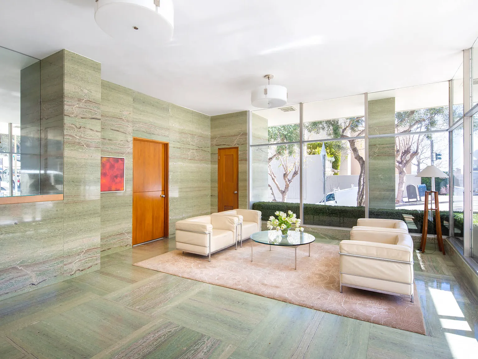1000 Chestnut Street Apartments — Photo 3