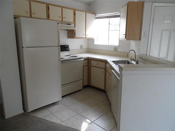 4th image of 1940 Lake Atriums Cir APT 109