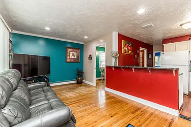 210 Woodward Avenue  image 1 of 24