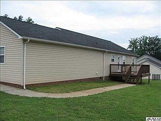 4th image of 1004 Mays Ct
