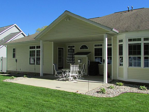 4th image of 1056 N Robinhood Dr