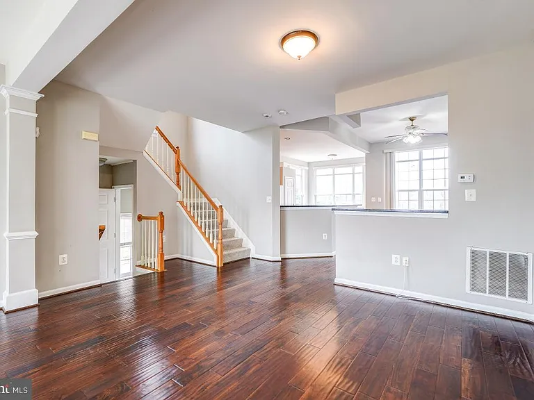 6160 Cinnamon Ct — Photo 10