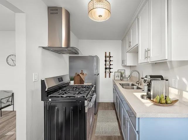 1 bed, $1,595 — Photo 2