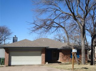 4600 Mandalay Dr, Arlington, TX 76016