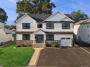 2619 Falcon St, East Meadow, NY 11554