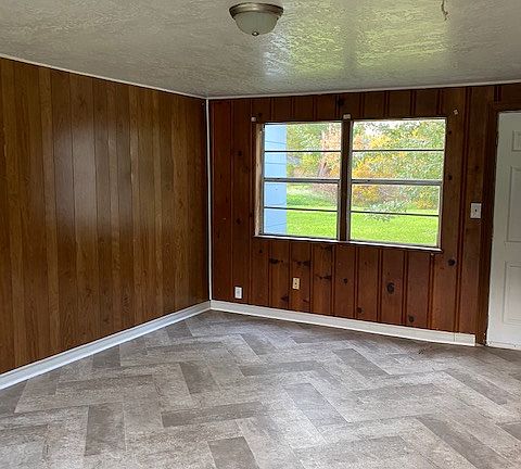 2nd image of 1450 W Highland Dr