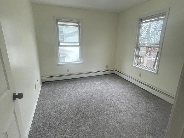 628 E Main St #2 — Photo 7